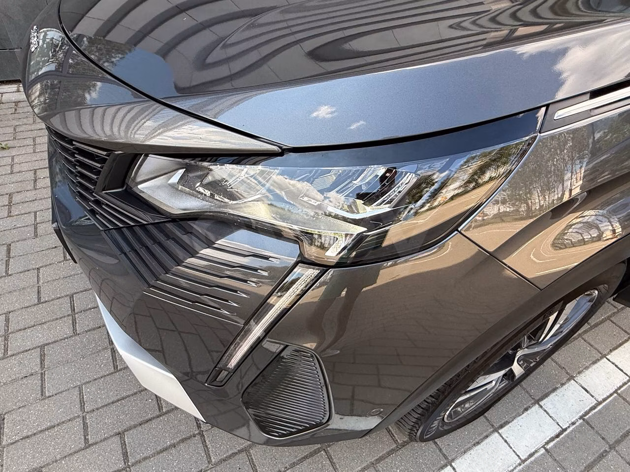 Peugeot 5008 фото 4