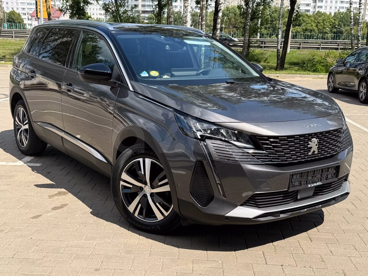 Peugeot 5008 фото 2