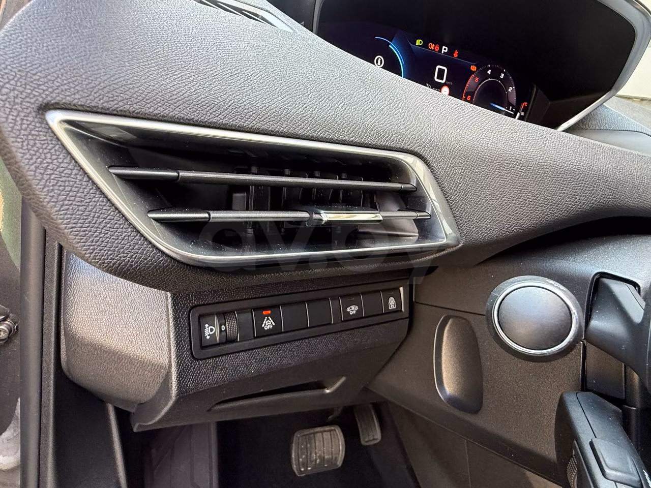 Peugeot 5008 фото 7