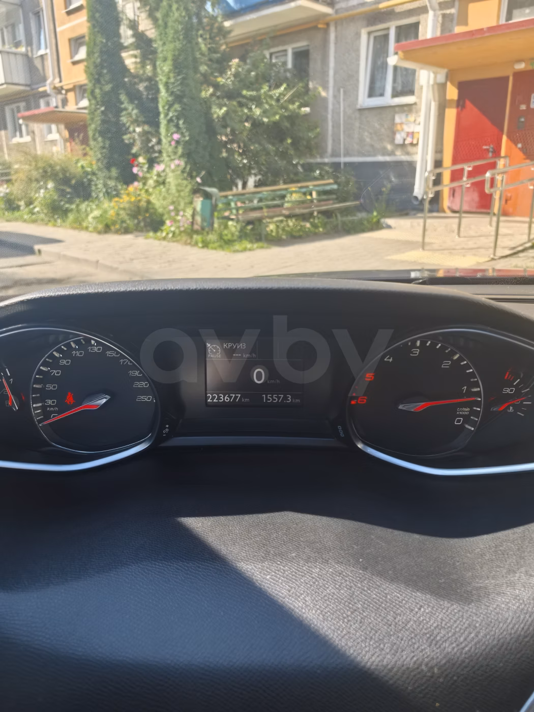 Peugeot 308 фото 9