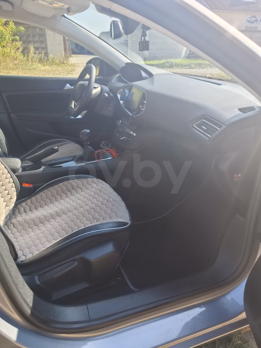 Peugeot 308 фото 12