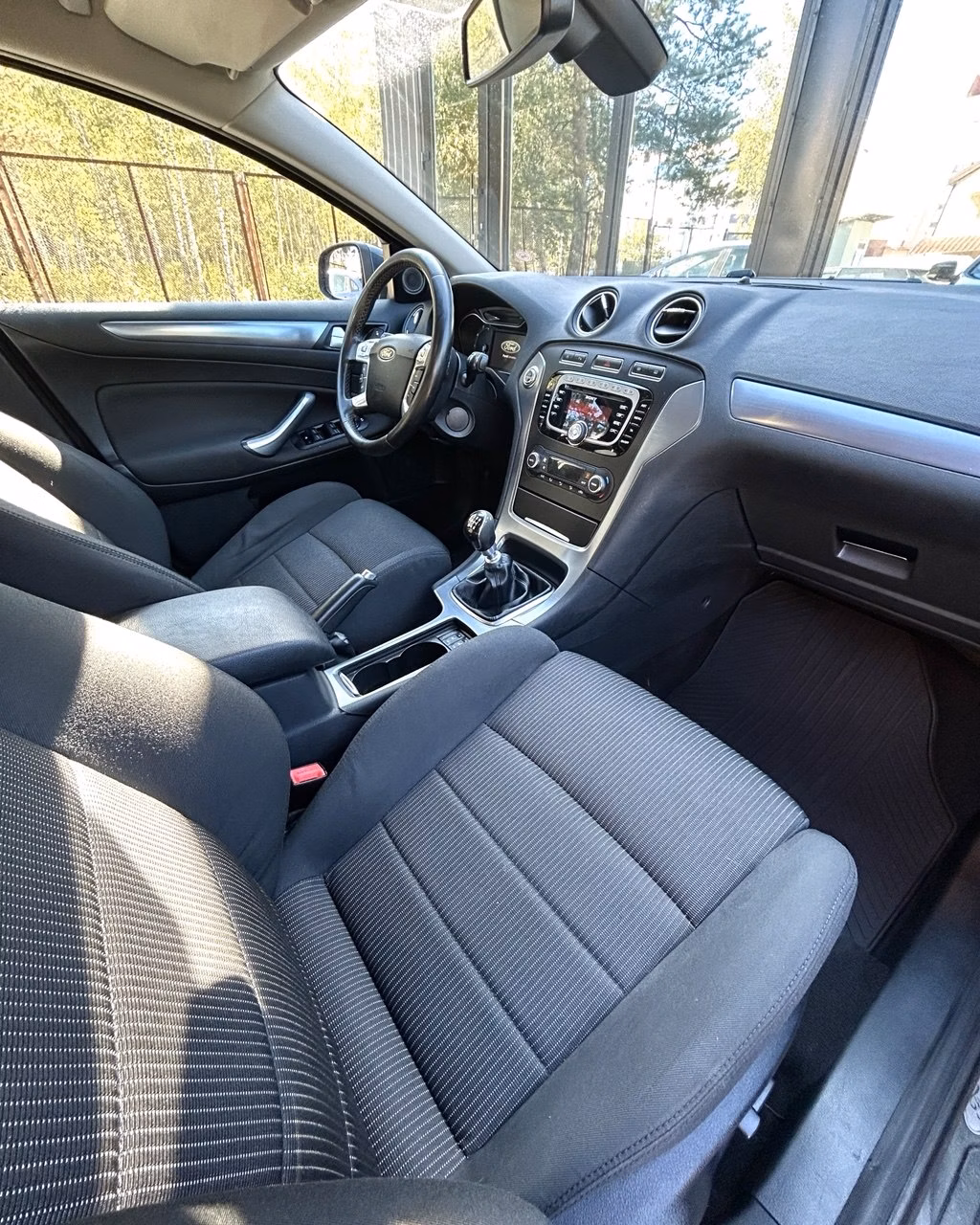Ford Mondeo фото 10