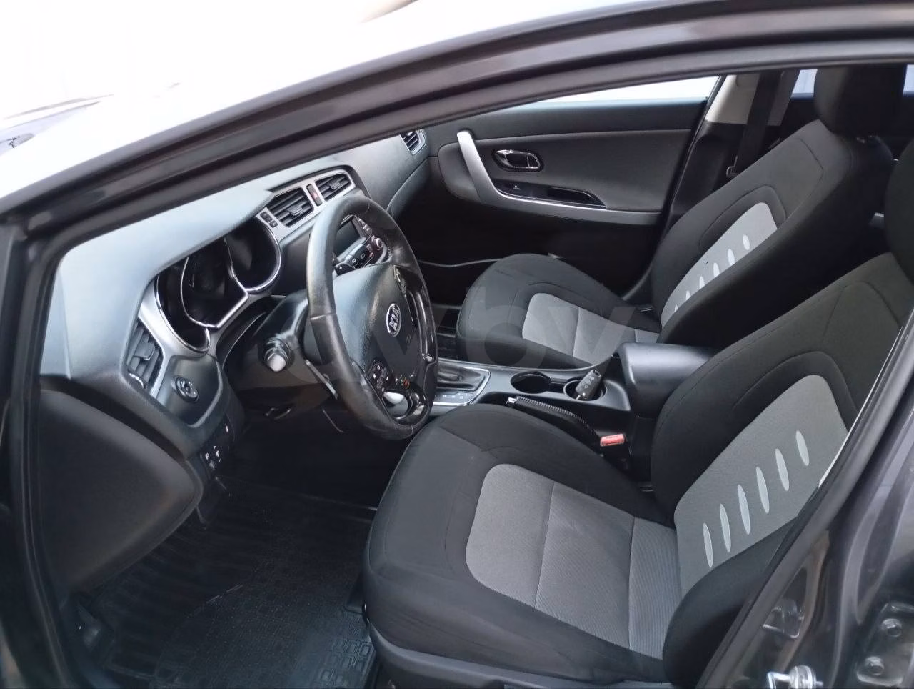 Kia Cee'd фото 11
