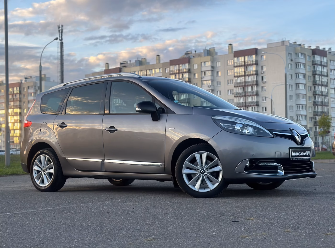 Renault Grand Scenic фото 4