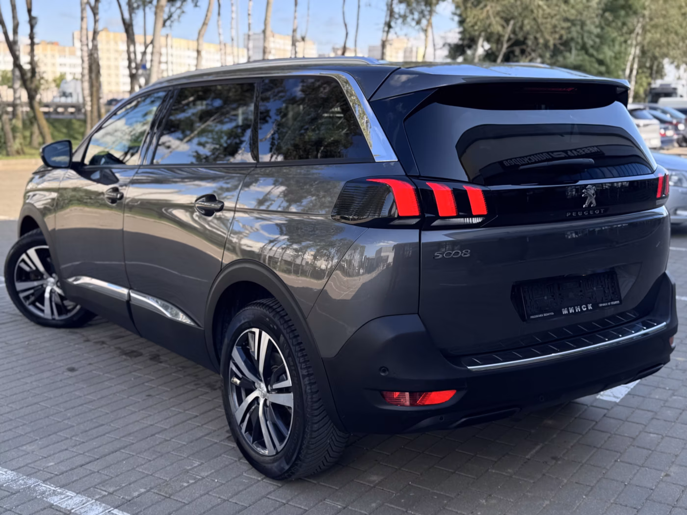 Peugeot 5008 фото 8