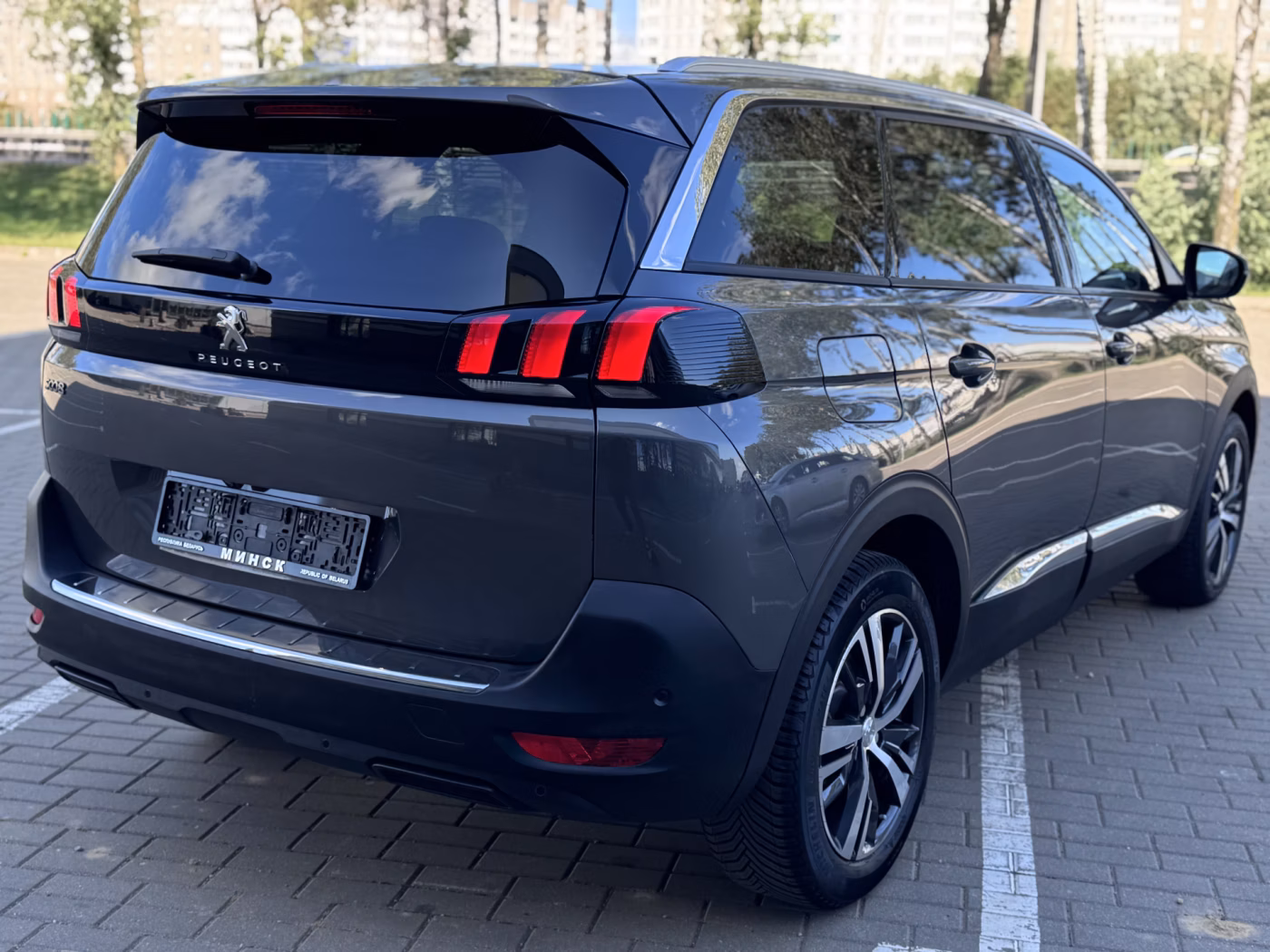 Peugeot 5008 фото 13