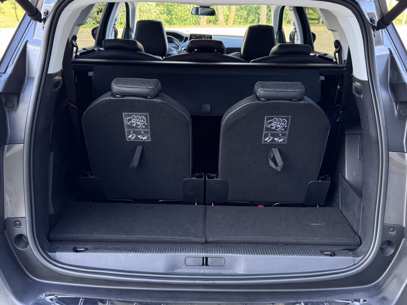 Peugeot 5008 фото 21