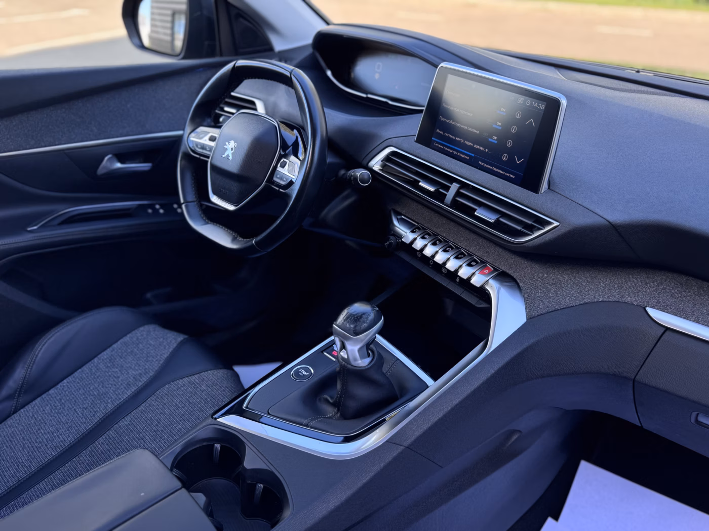 Peugeot 5008 фото 26