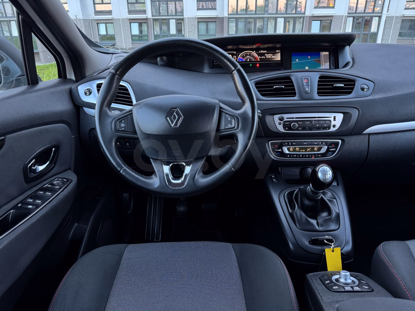 Renault Scenic фото 16