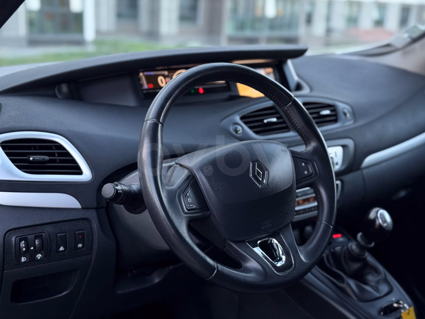 Renault Scenic фото 10