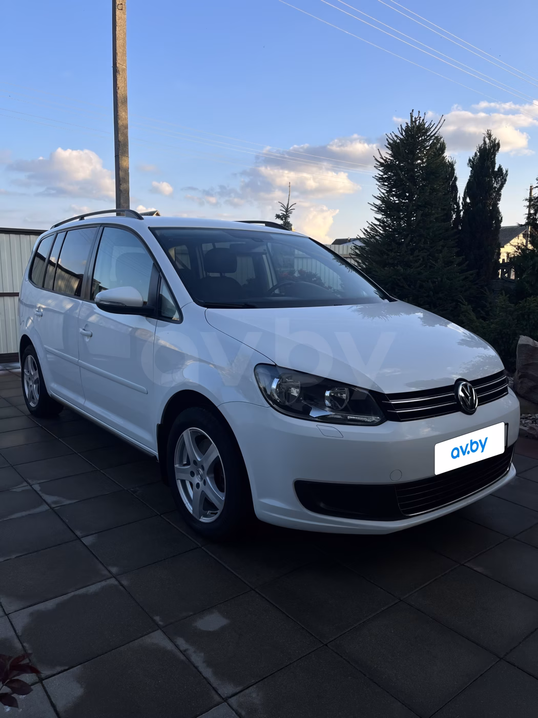 Volkswagen Touran фото 2