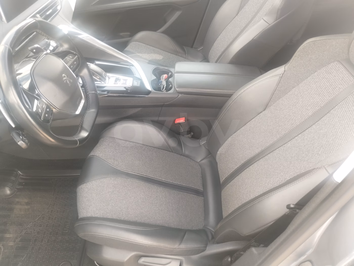 Peugeot 5008 фото 7