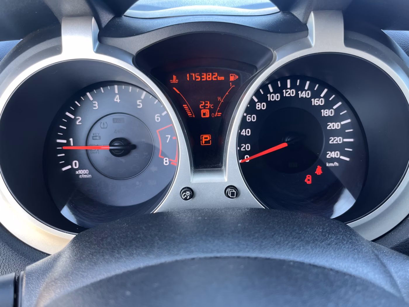 Nissan Juke фото 19