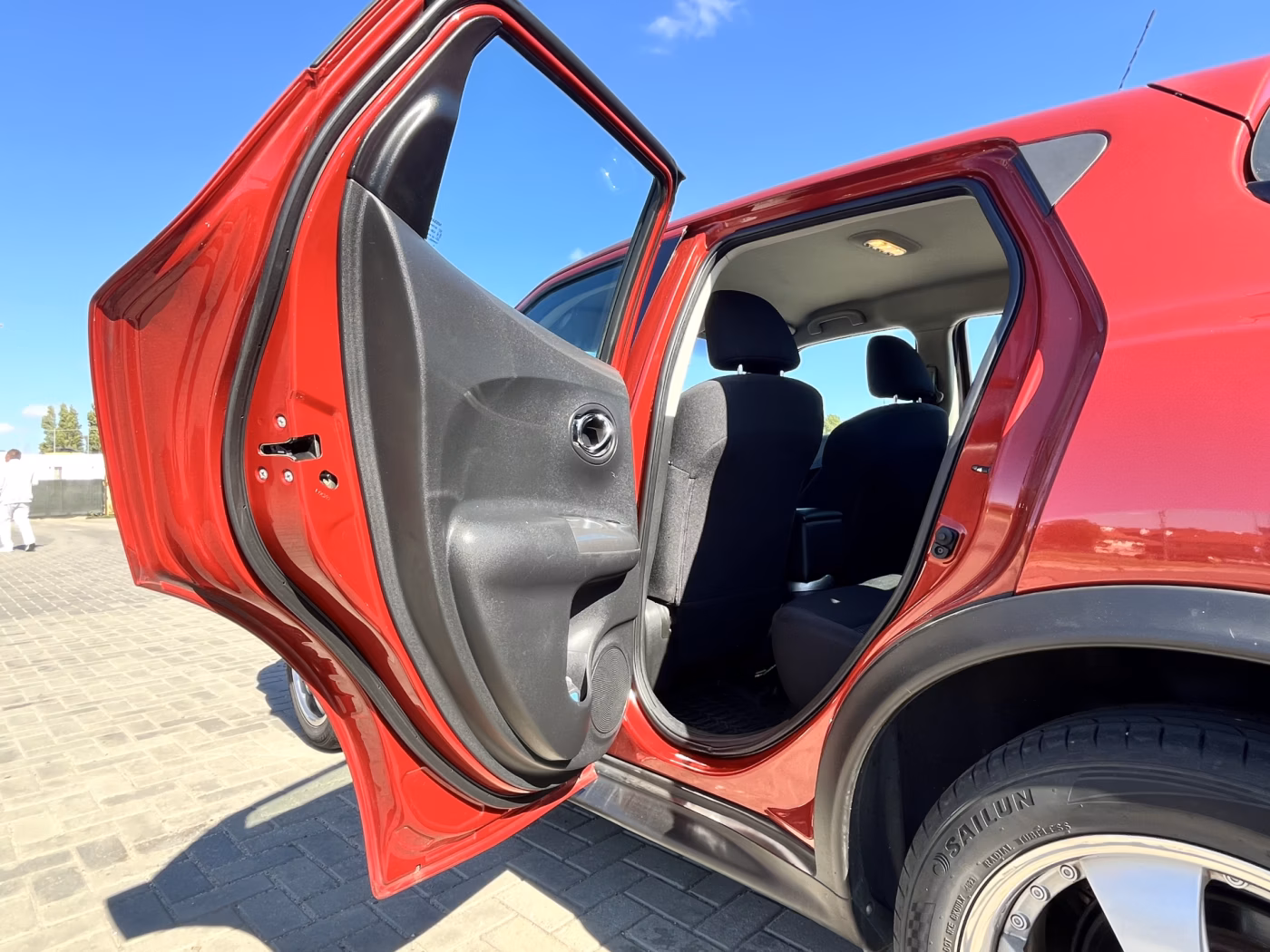 Nissan Juke фото 17