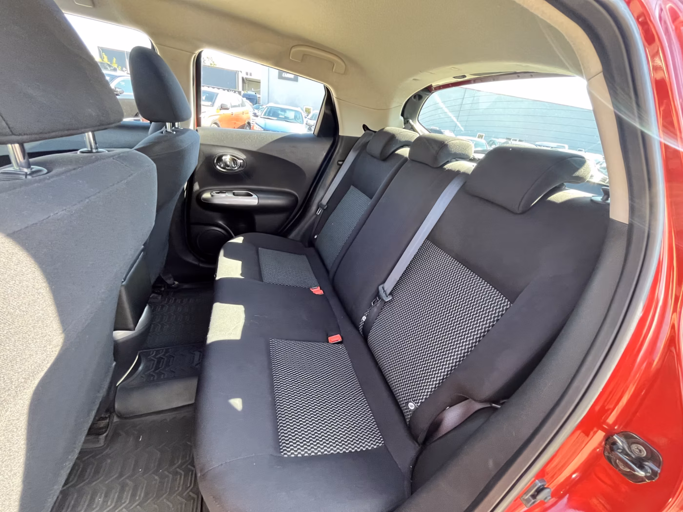 Nissan Juke фото 16