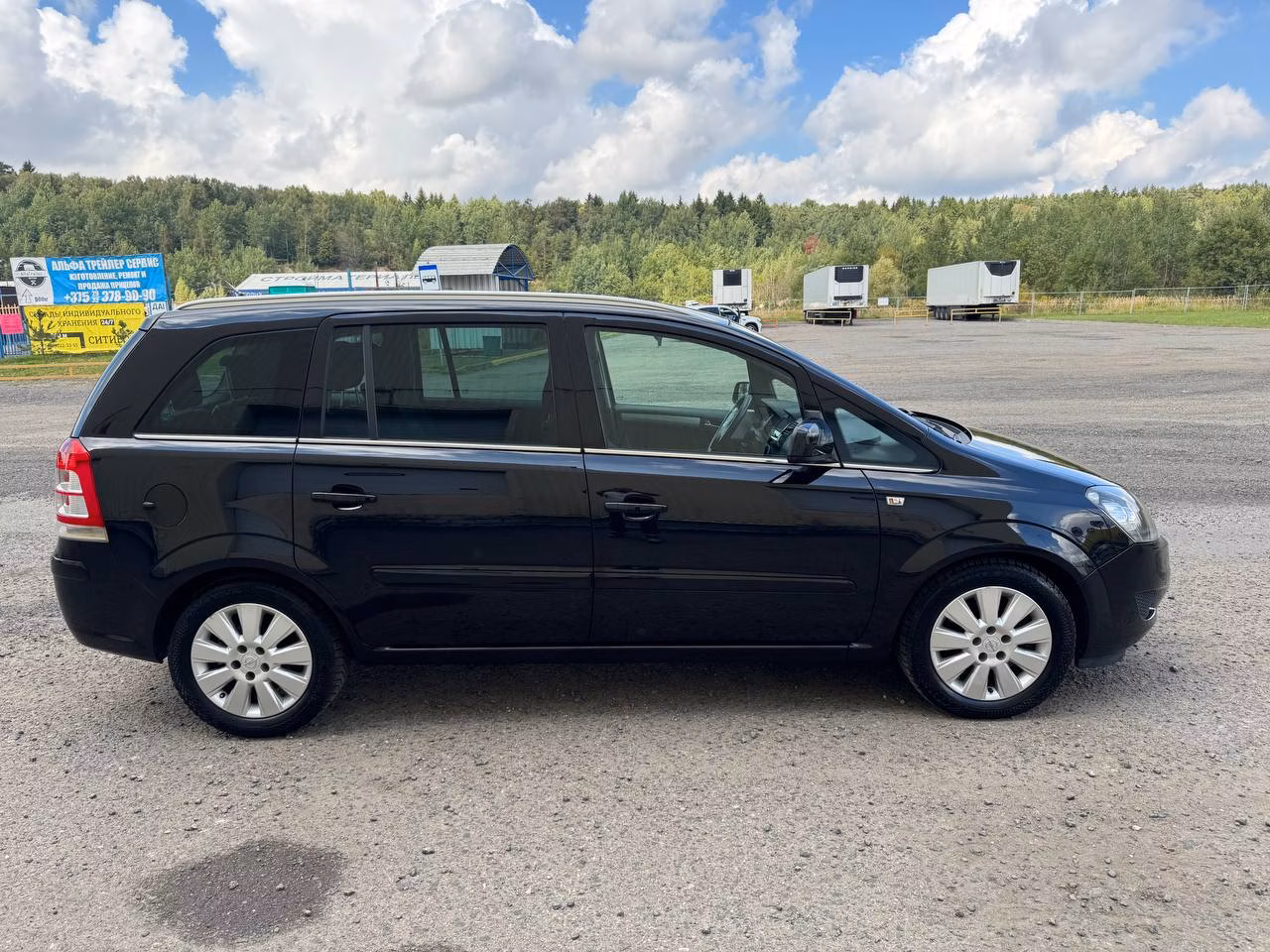 Opel Zafira фото 4