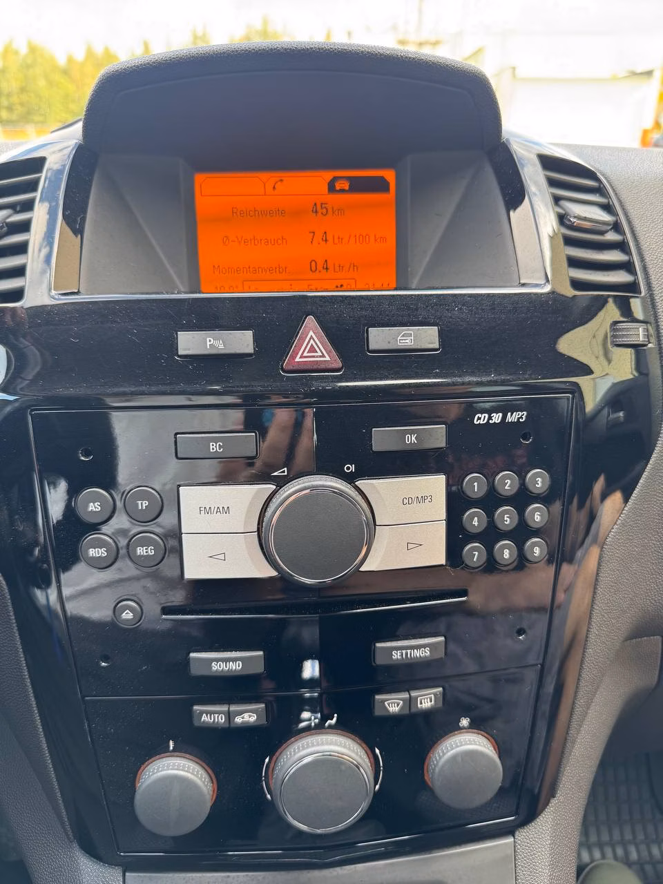Opel Zafira фото 14