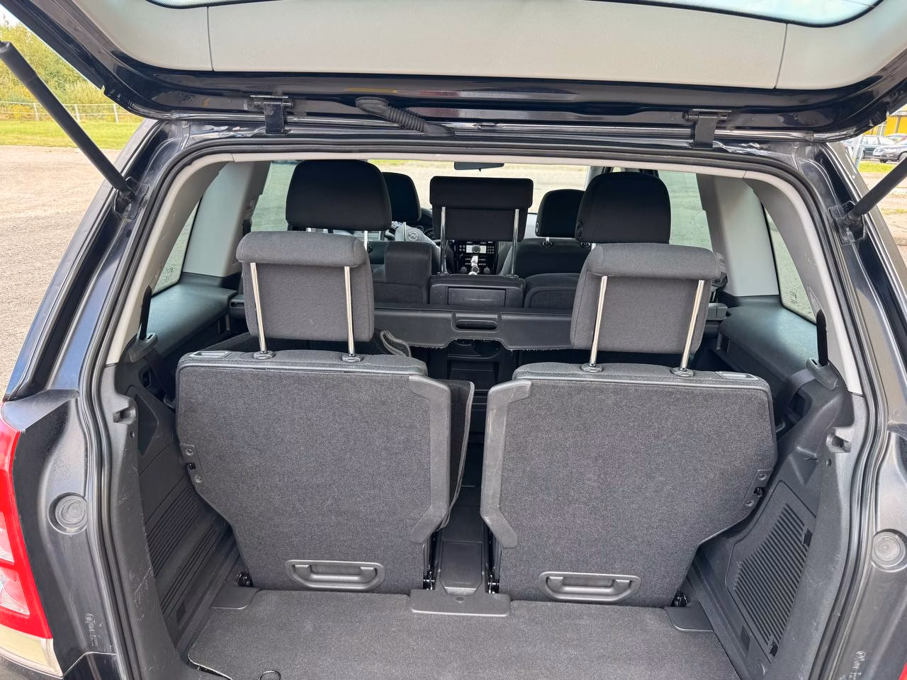 Opel Zafira фото 12