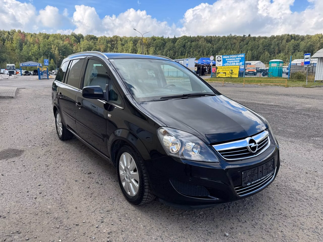 Opel Zafira фото 3