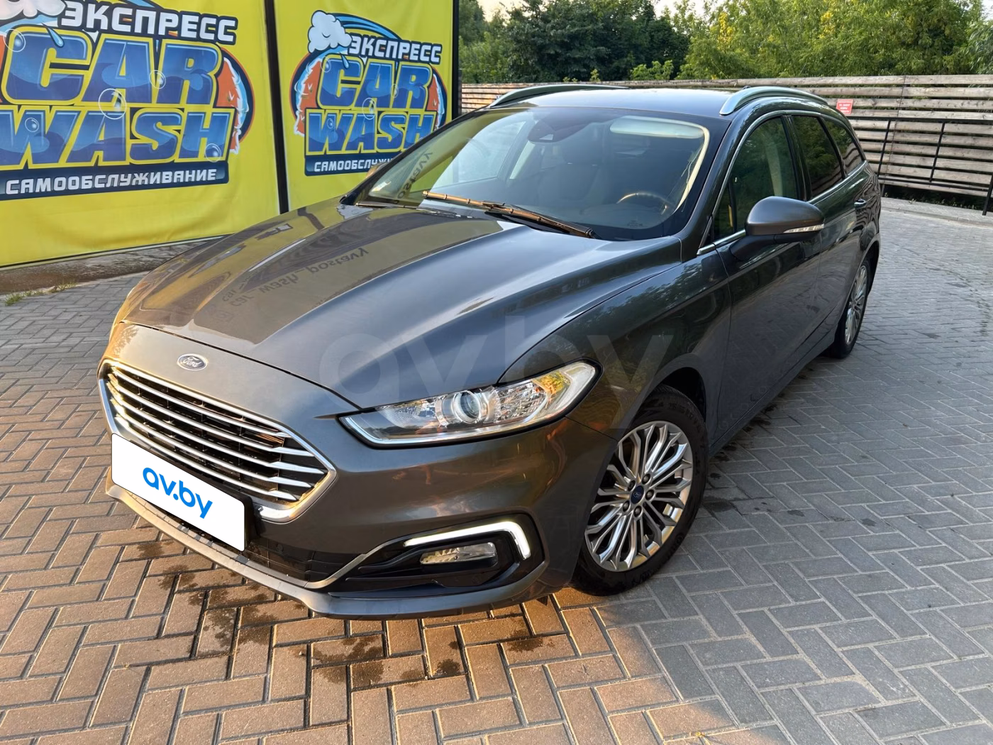 Ford Mondeo