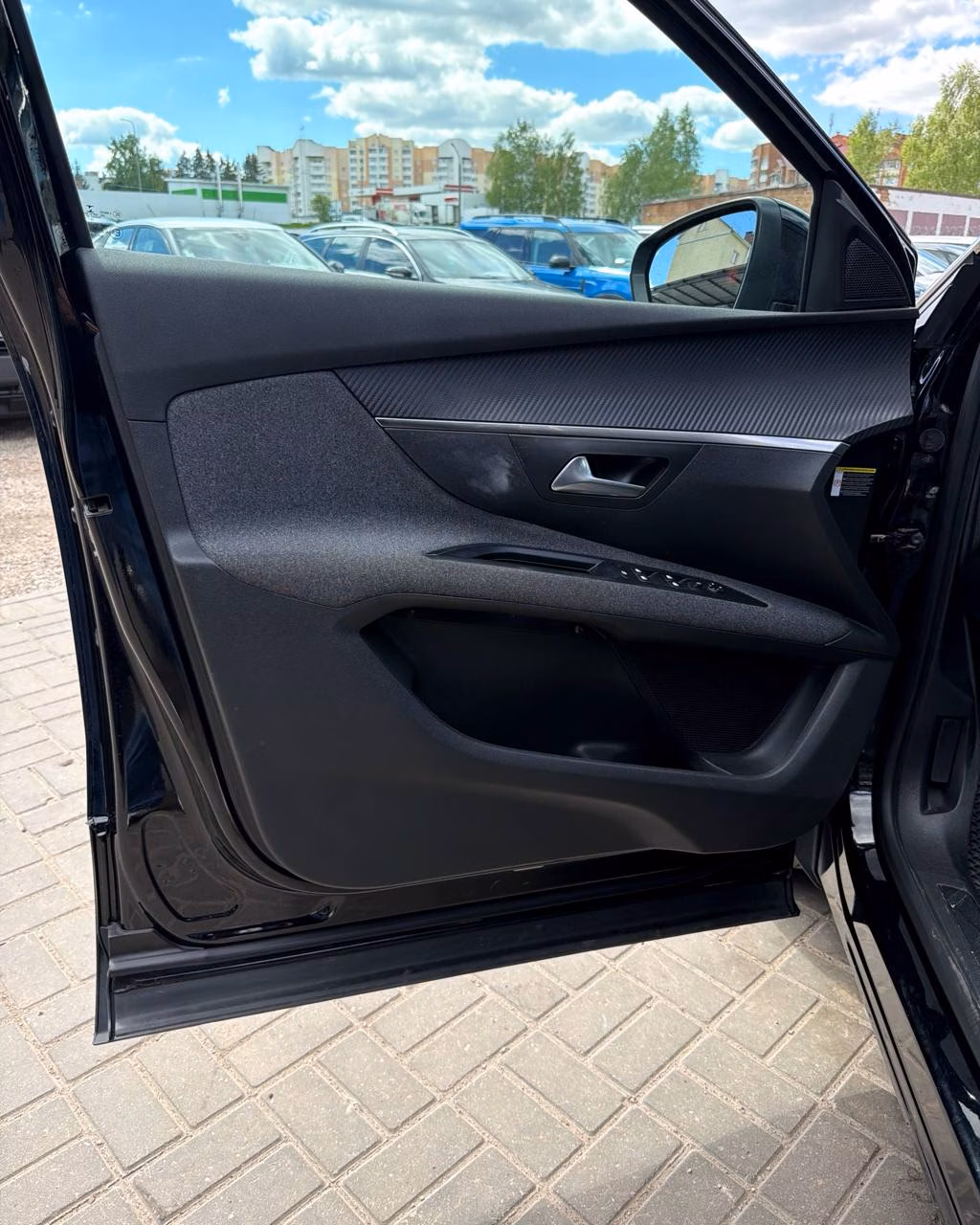 Peugeot 5008 фото 9