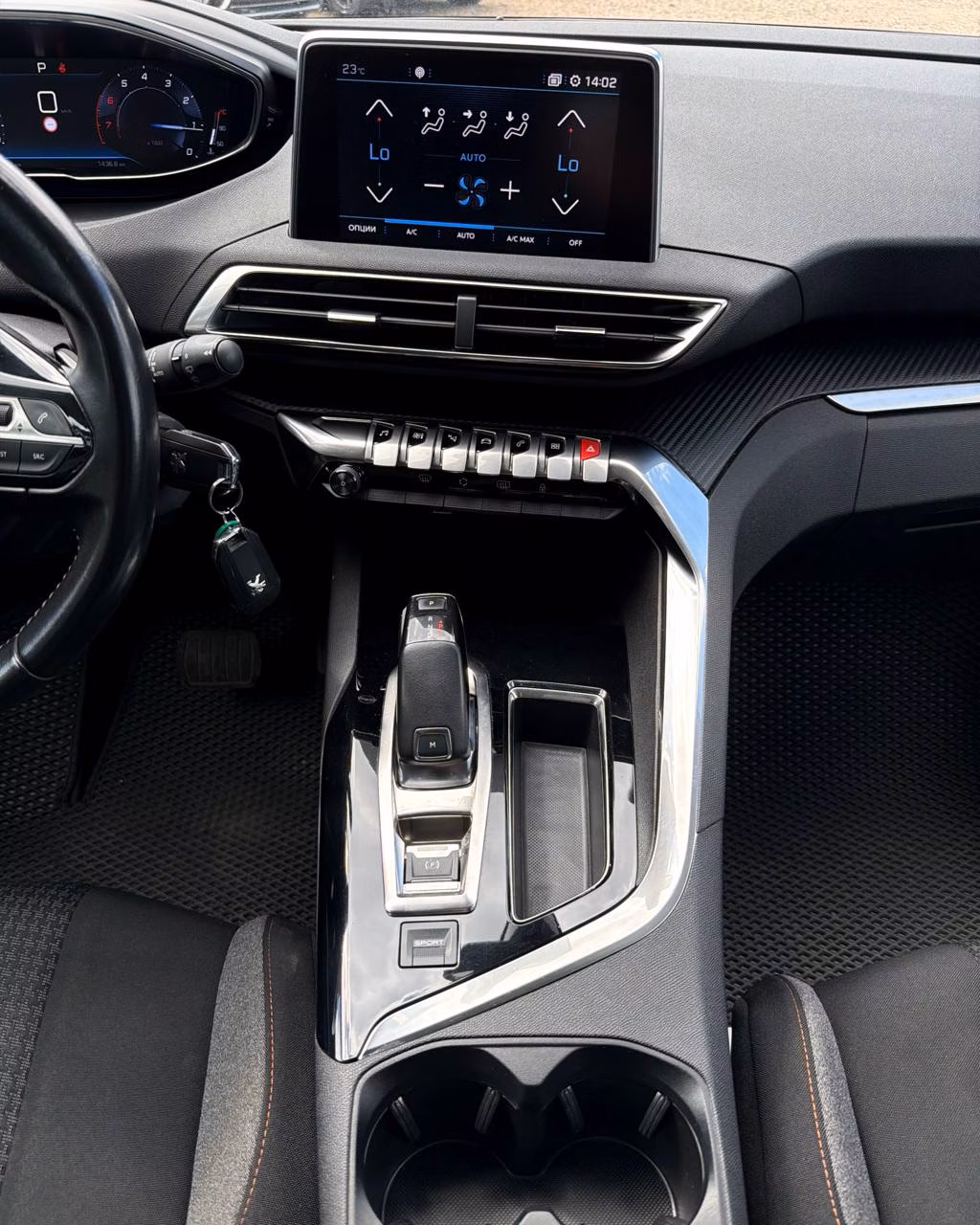Peugeot 5008 фото 13