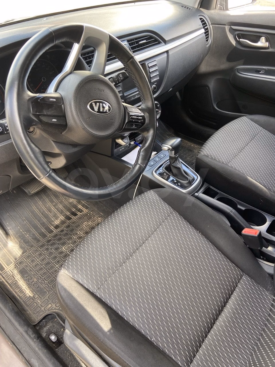 Kia Rio фото 4
