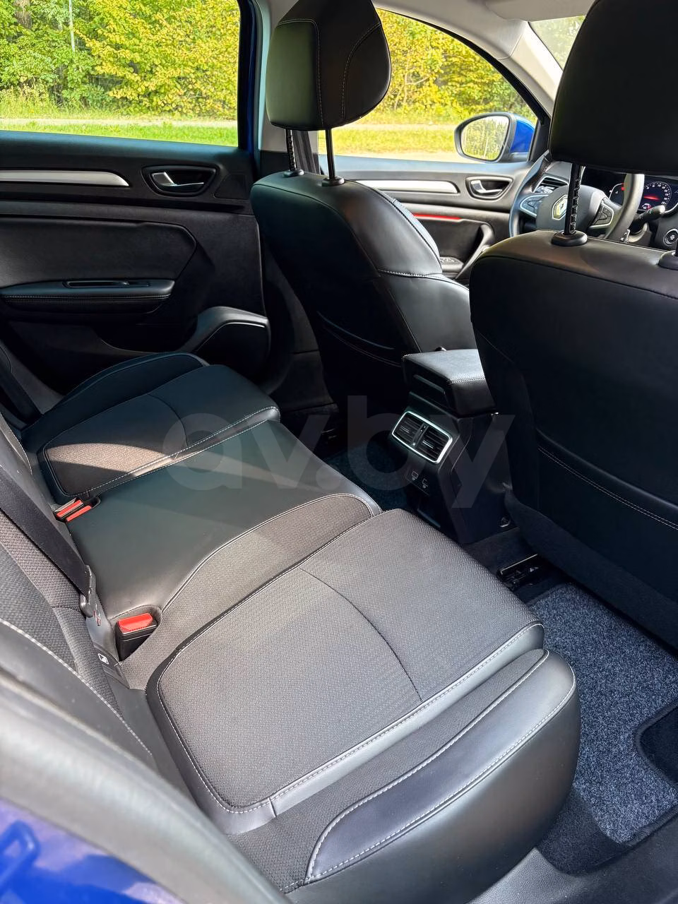 Renault Megane фото 17