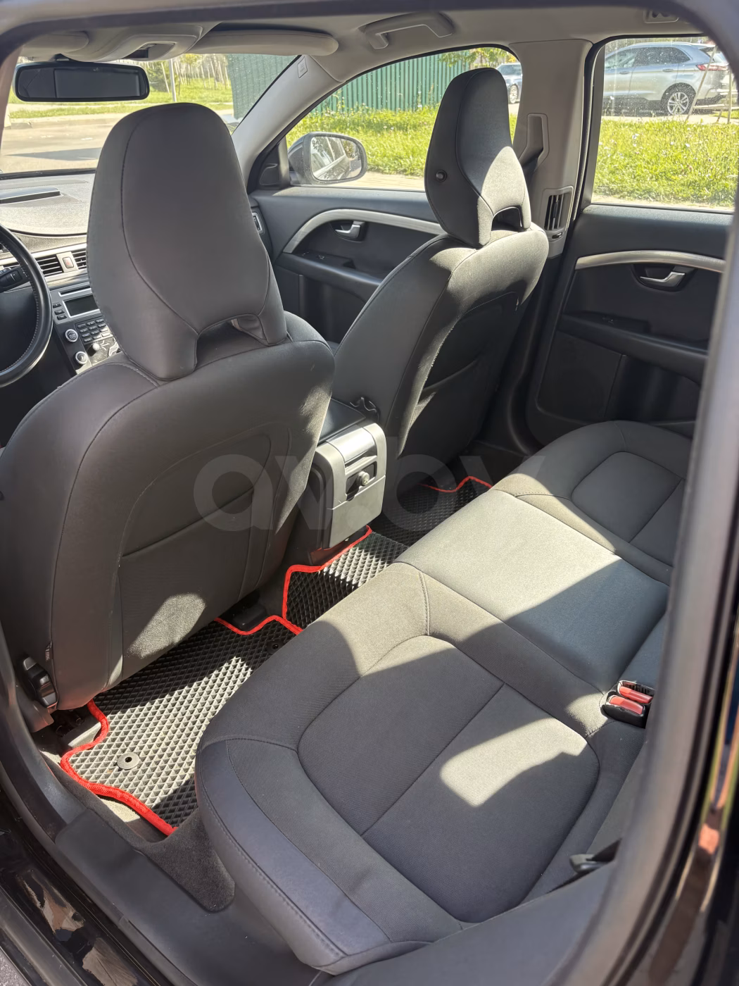Volvo V70 фото 3