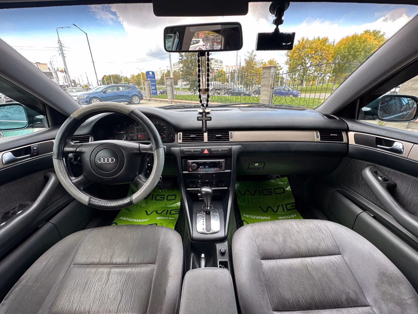 Audi A6 фото 13