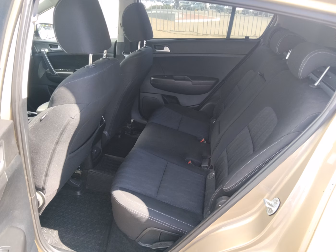 Kia Sportage фото 15