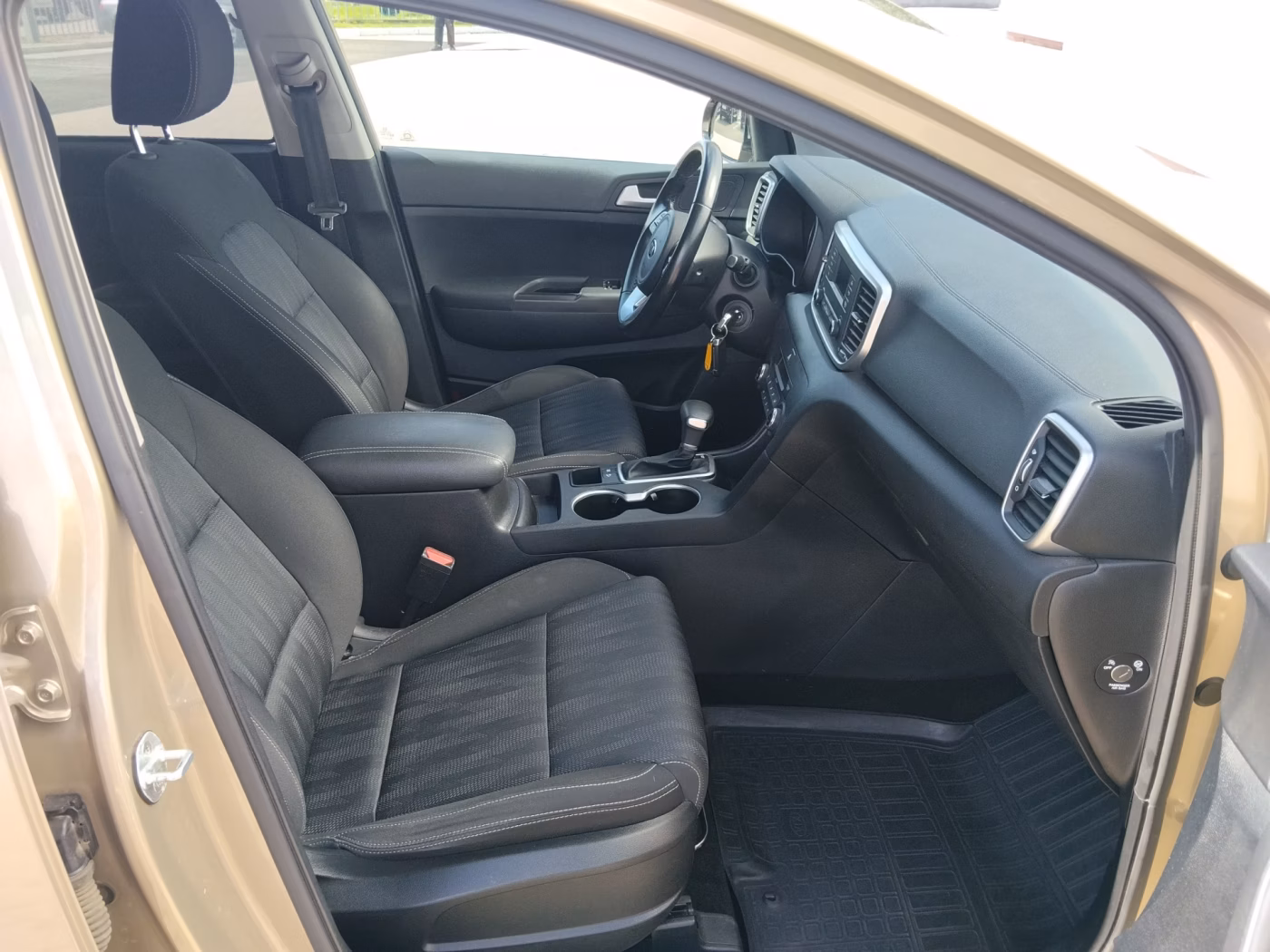 Kia Sportage фото 14