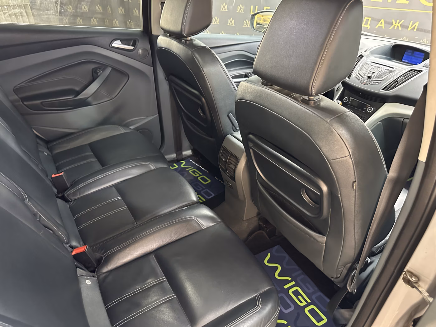 Ford C-MAX фото 27