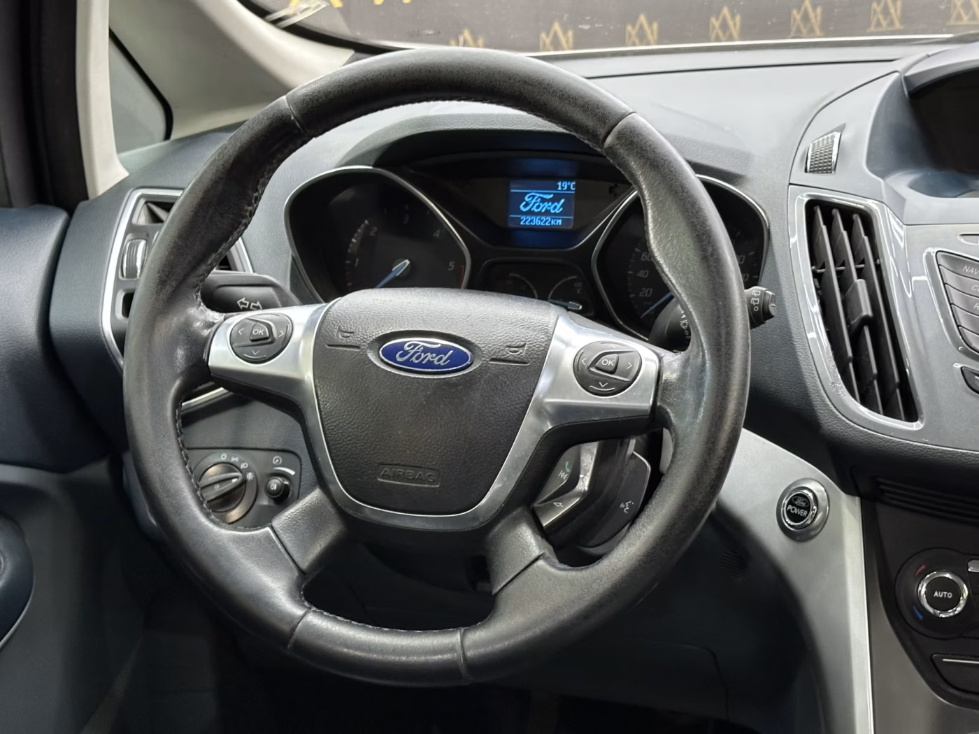 Ford C-MAX фото 11