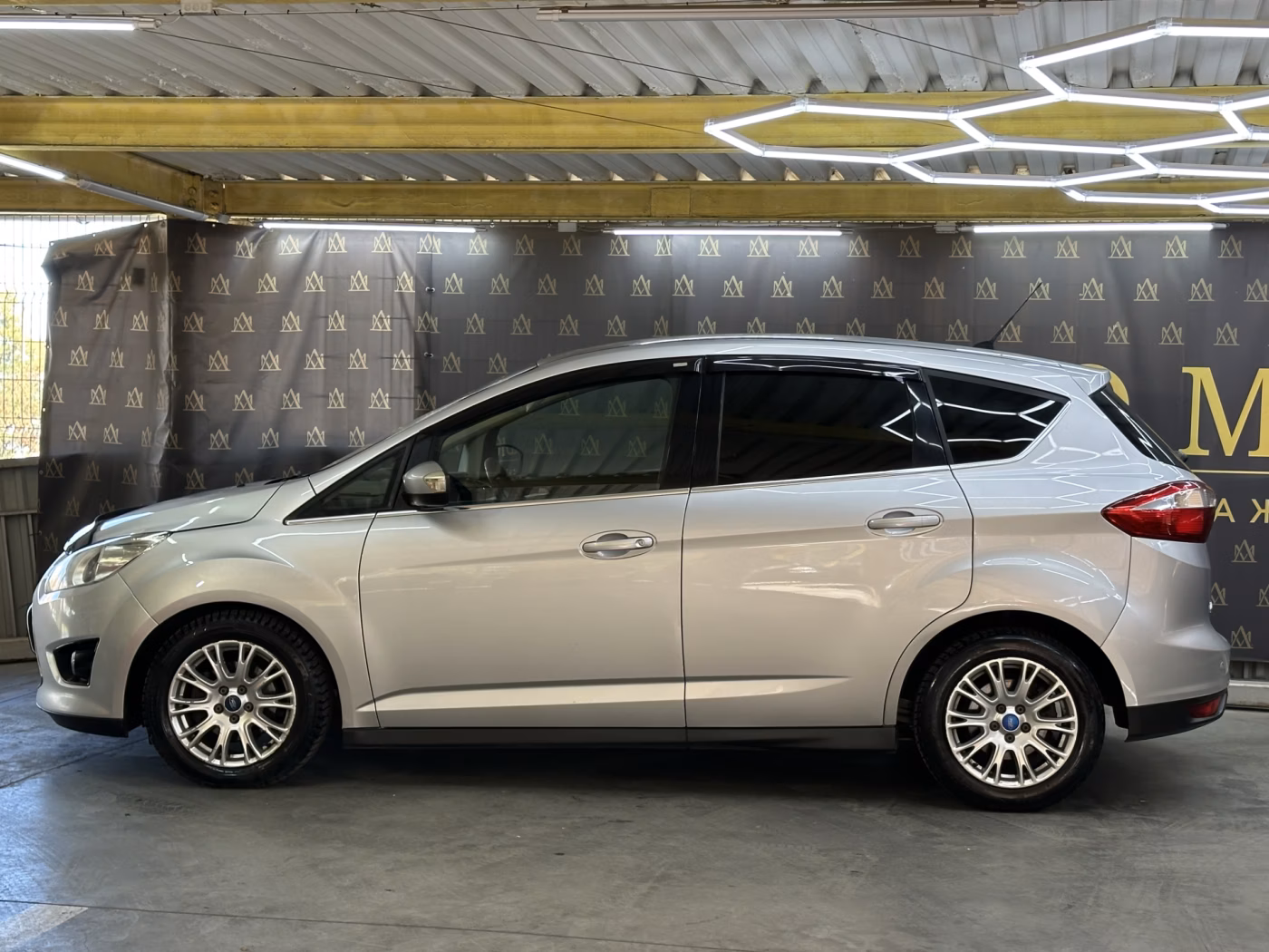 Ford C-MAX фото 5