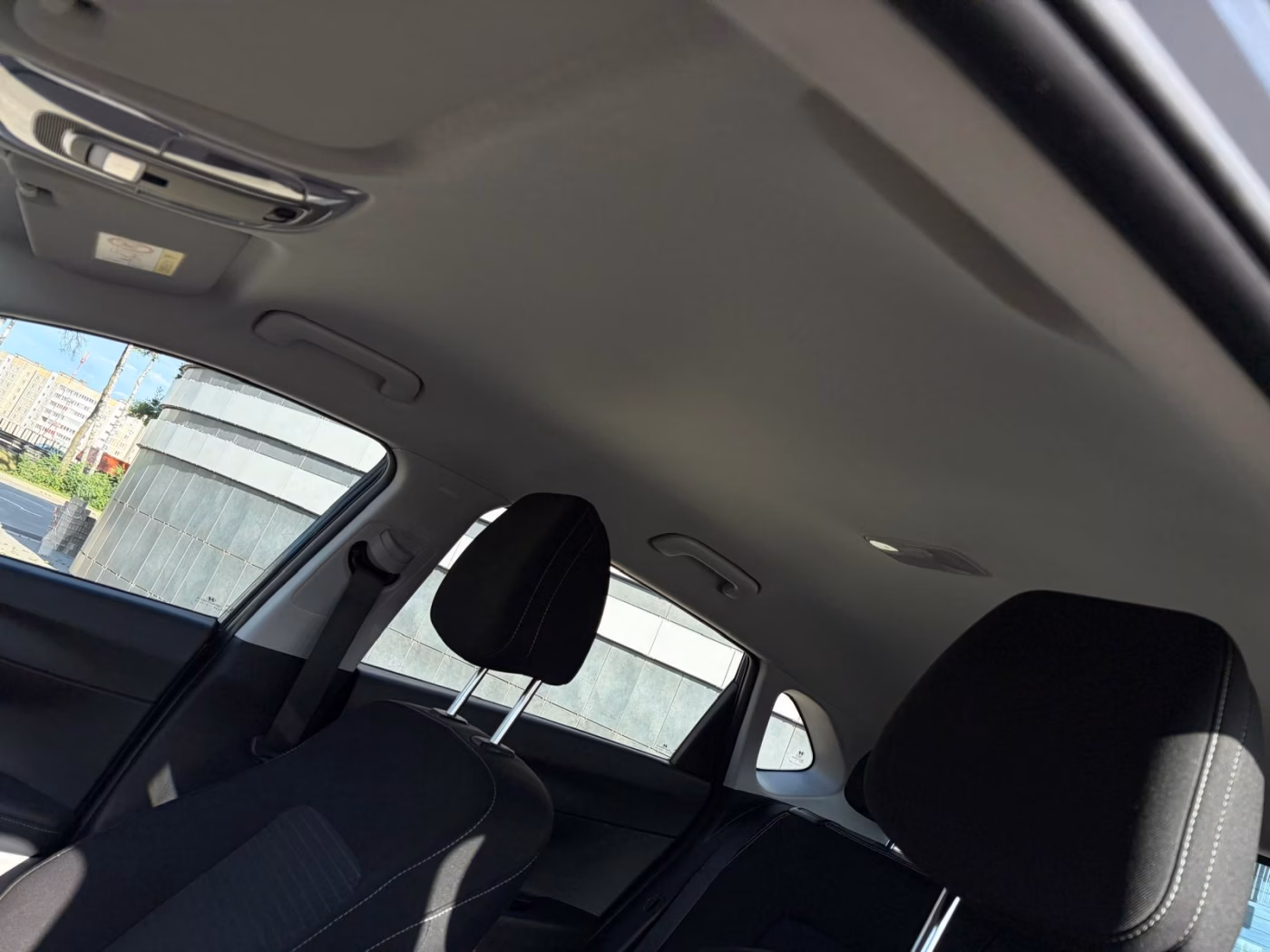 Hyundai i20 фото 12