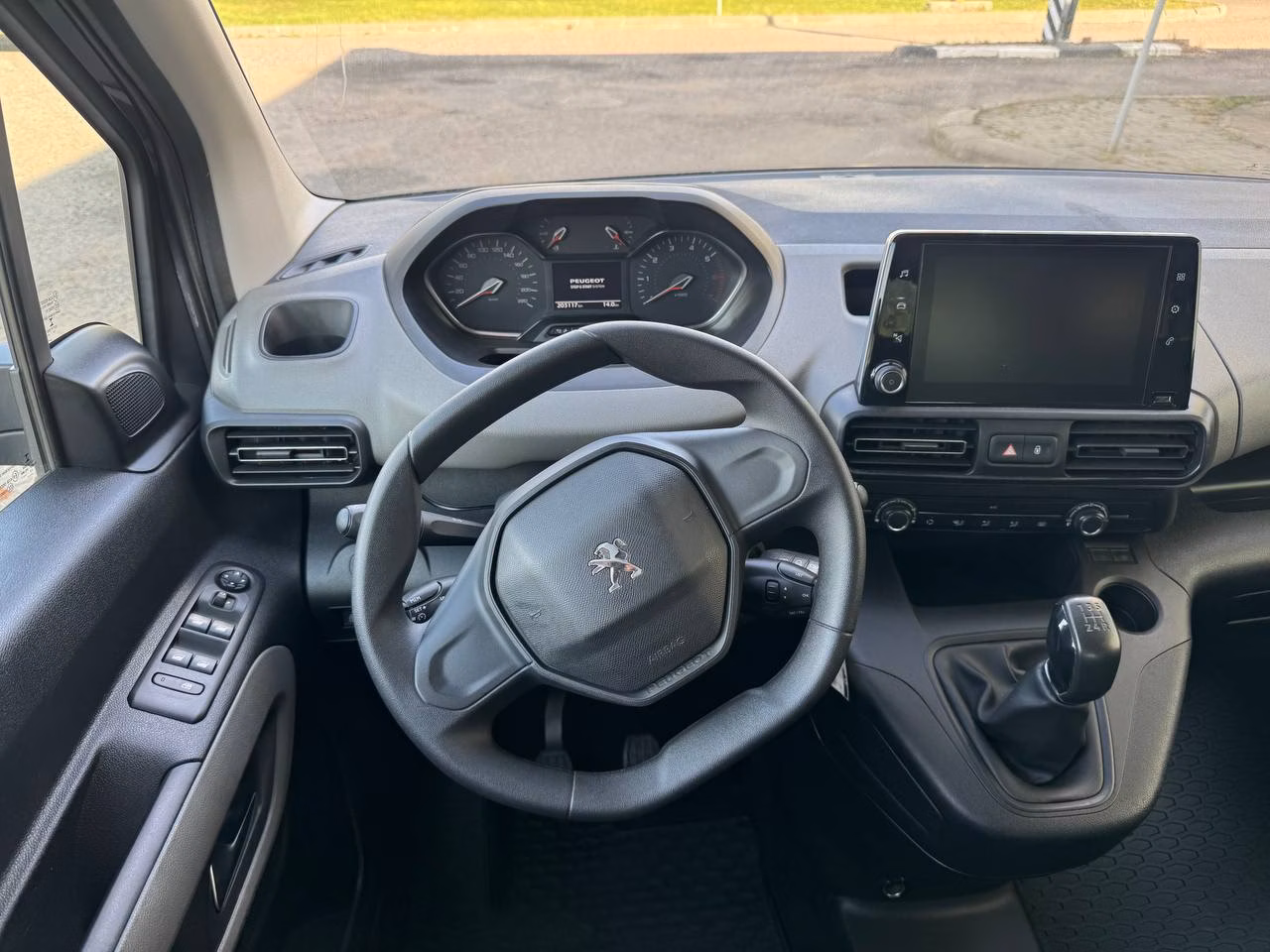 Peugeot Rifter фото 14