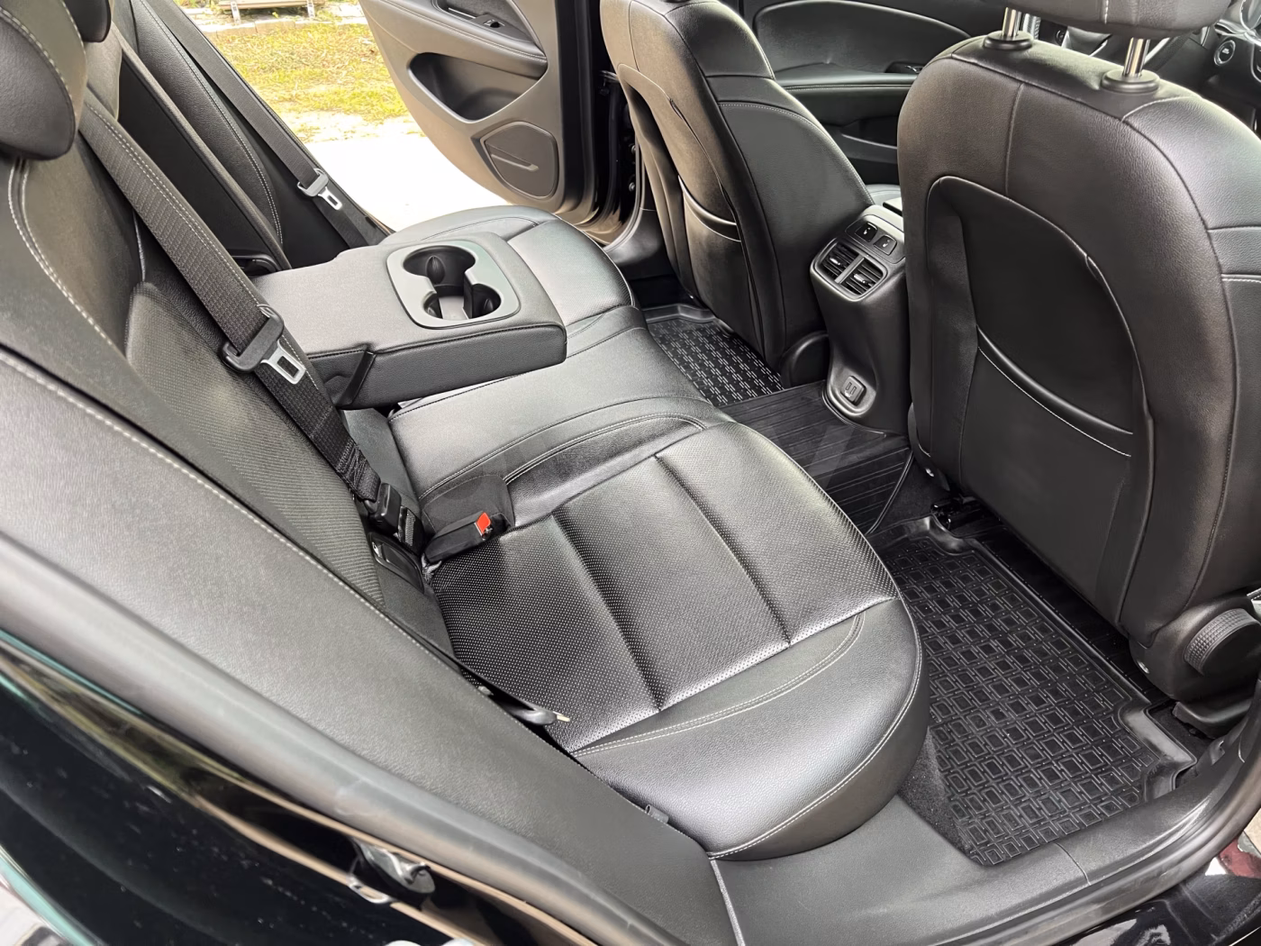 Opel Insignia фото 12