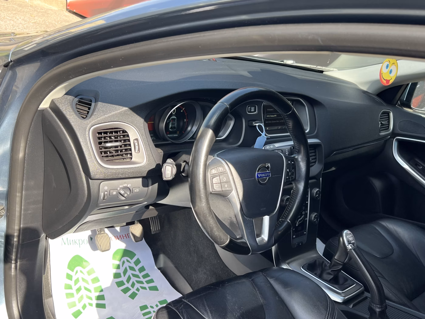 Volvo V40 фото 13