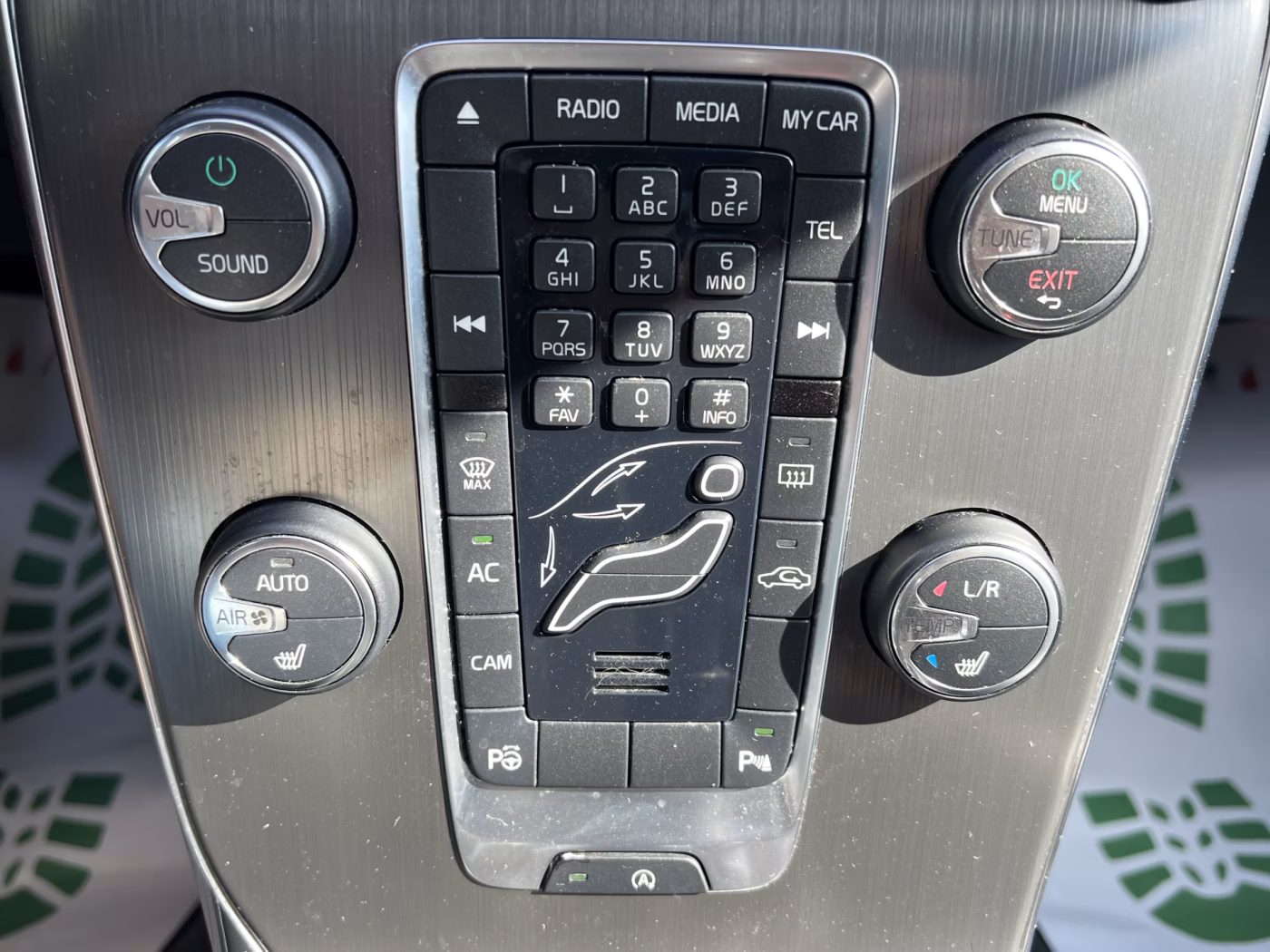 Volvo V40 фото 17