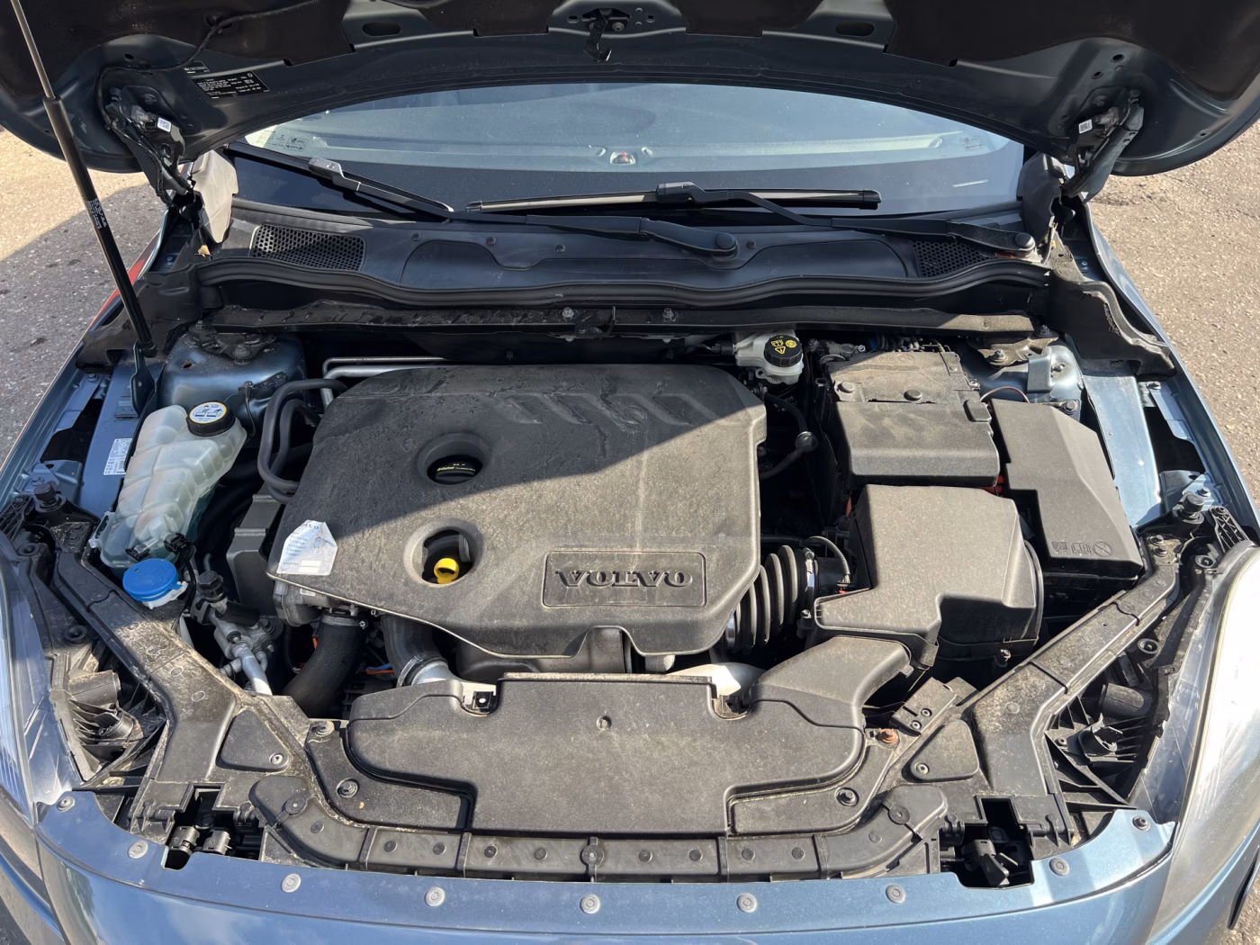 Volvo V40 фото 15
