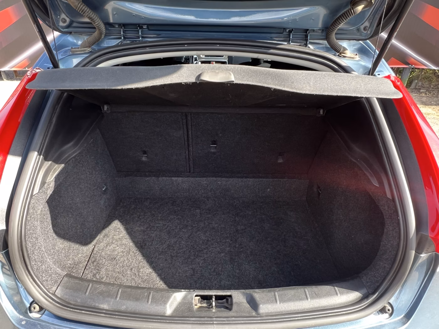 Volvo V40 фото 20