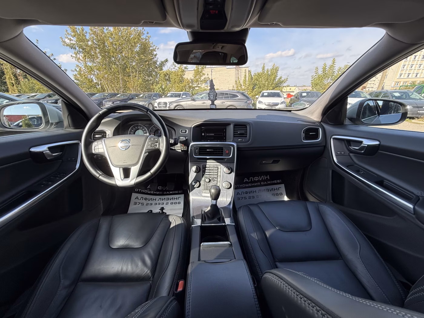 Volvo V60 фото 15