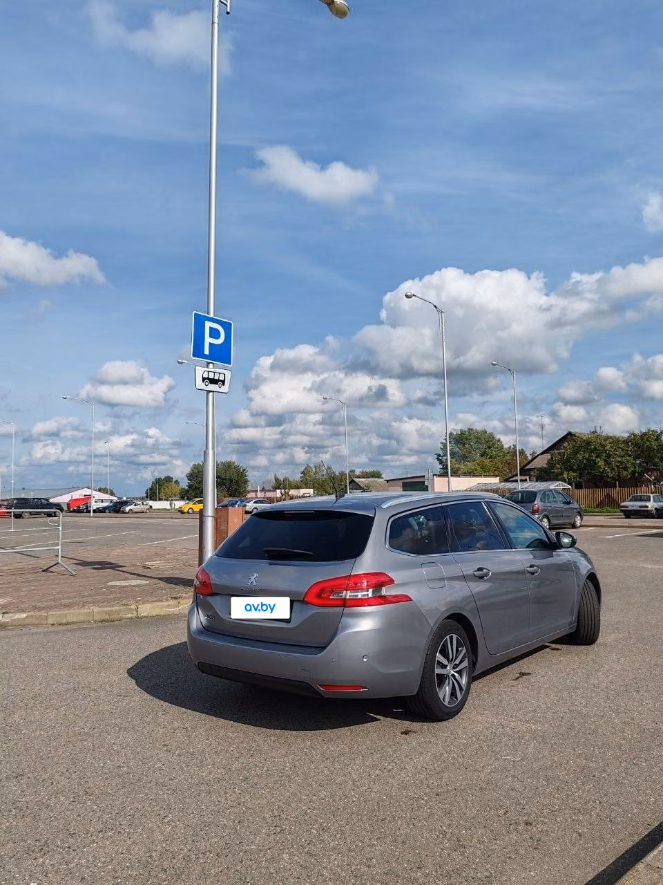 Peugeot 308 фото 2