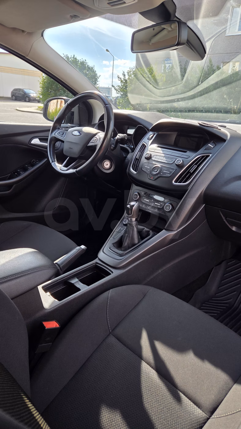 Ford Focus фото 7