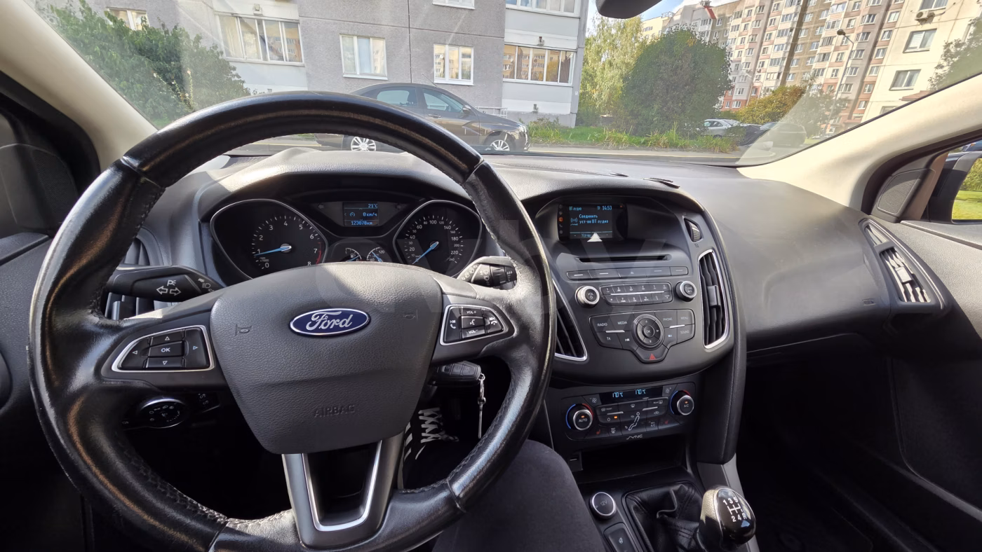 Ford Focus фото 6