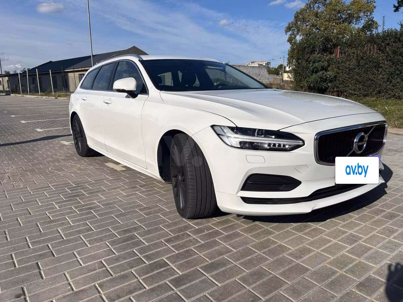 Volvo V90