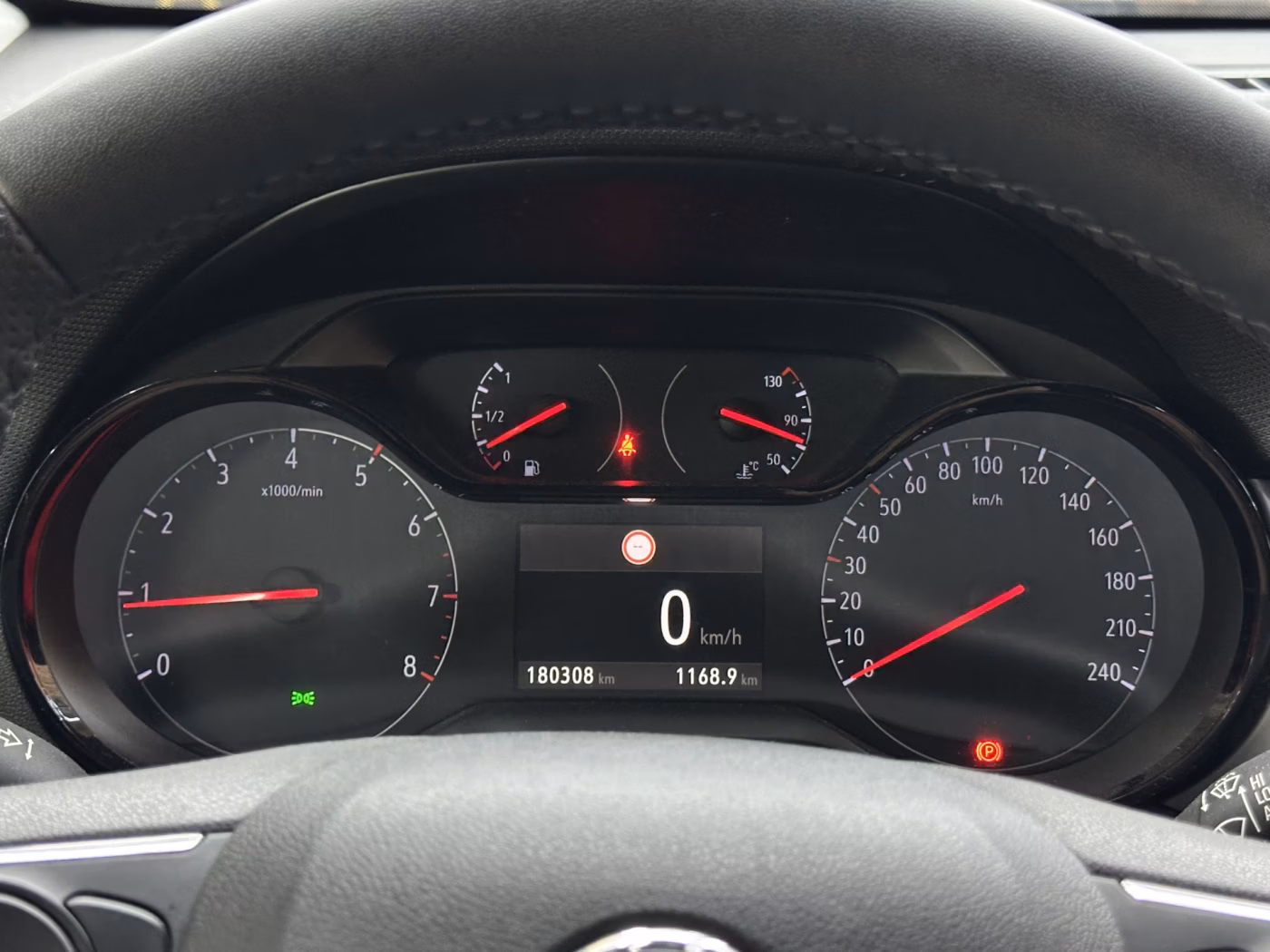 Opel Crossland X фото 12