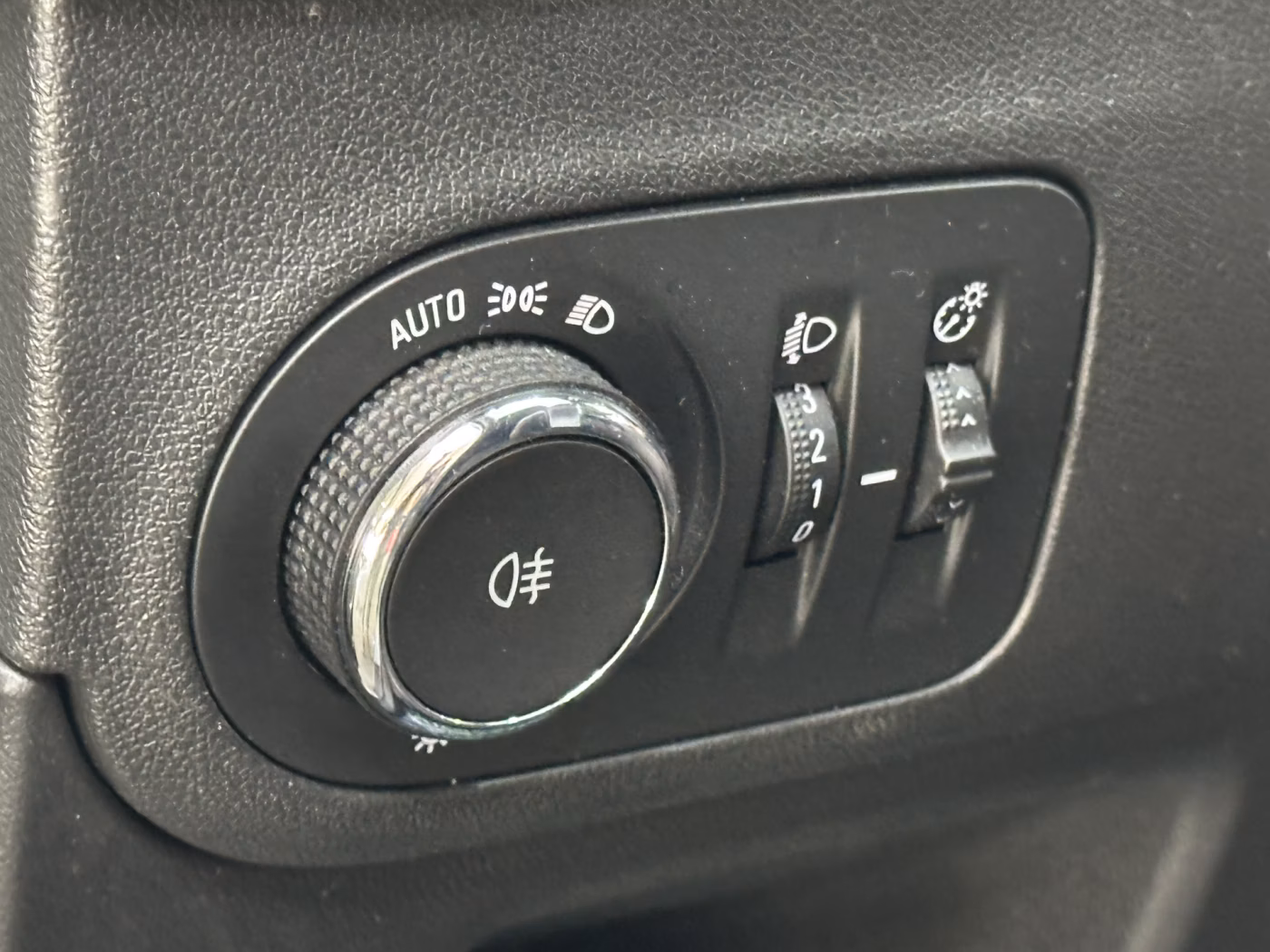 Opel Crossland X фото 18