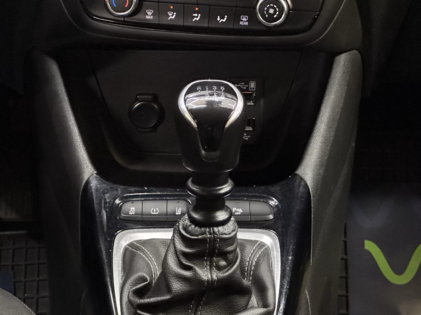 Opel Crossland X фото 17